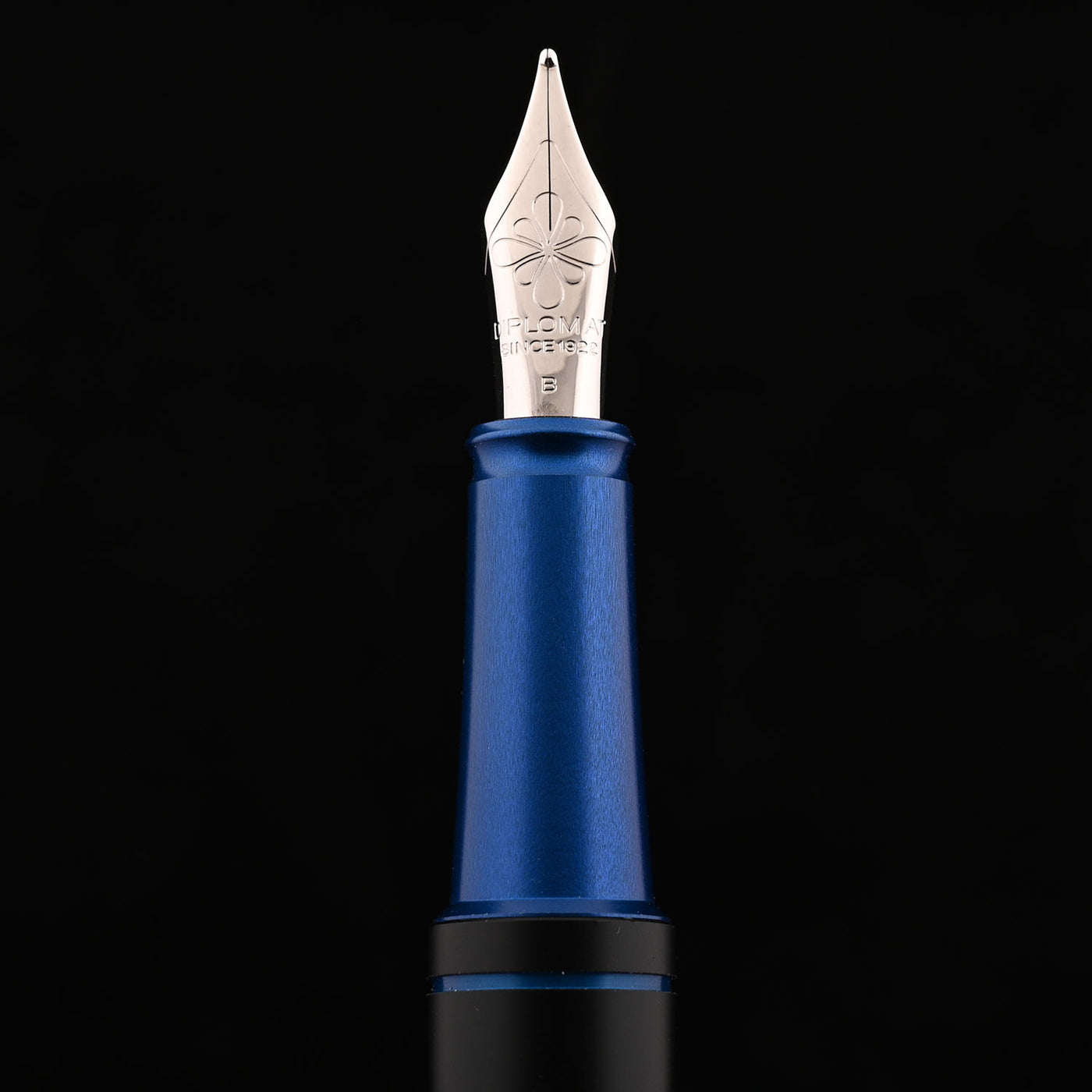 Diplomat Elox Fountain Pen - Ring Black/Blue