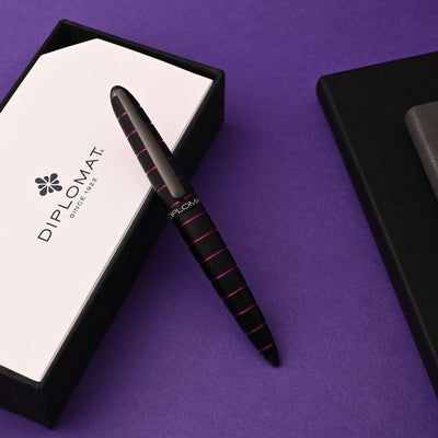 Diplomat Elox Fountain Pen - Ring Black/Purple 12