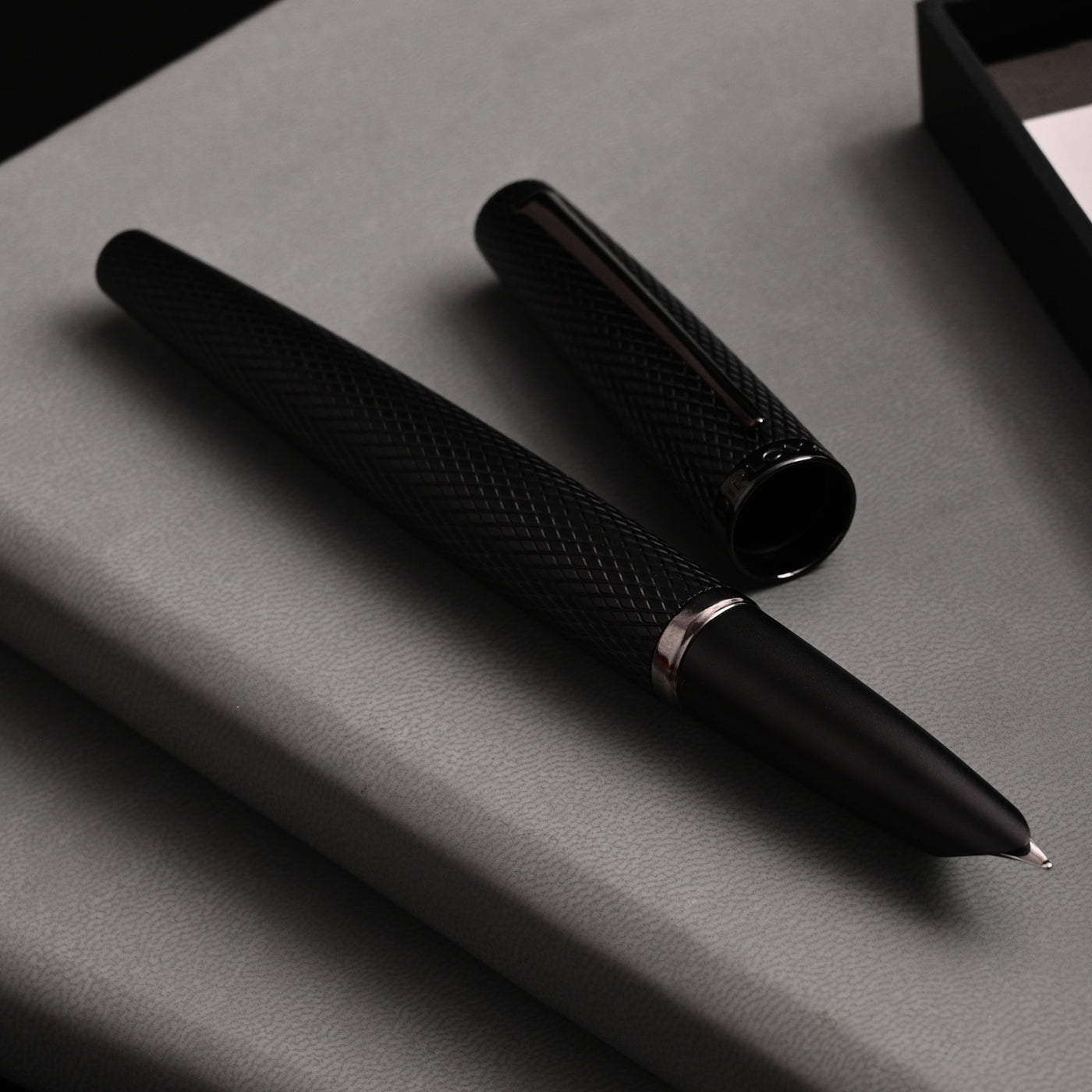 Diplomat Viper Fountain Pen - Black