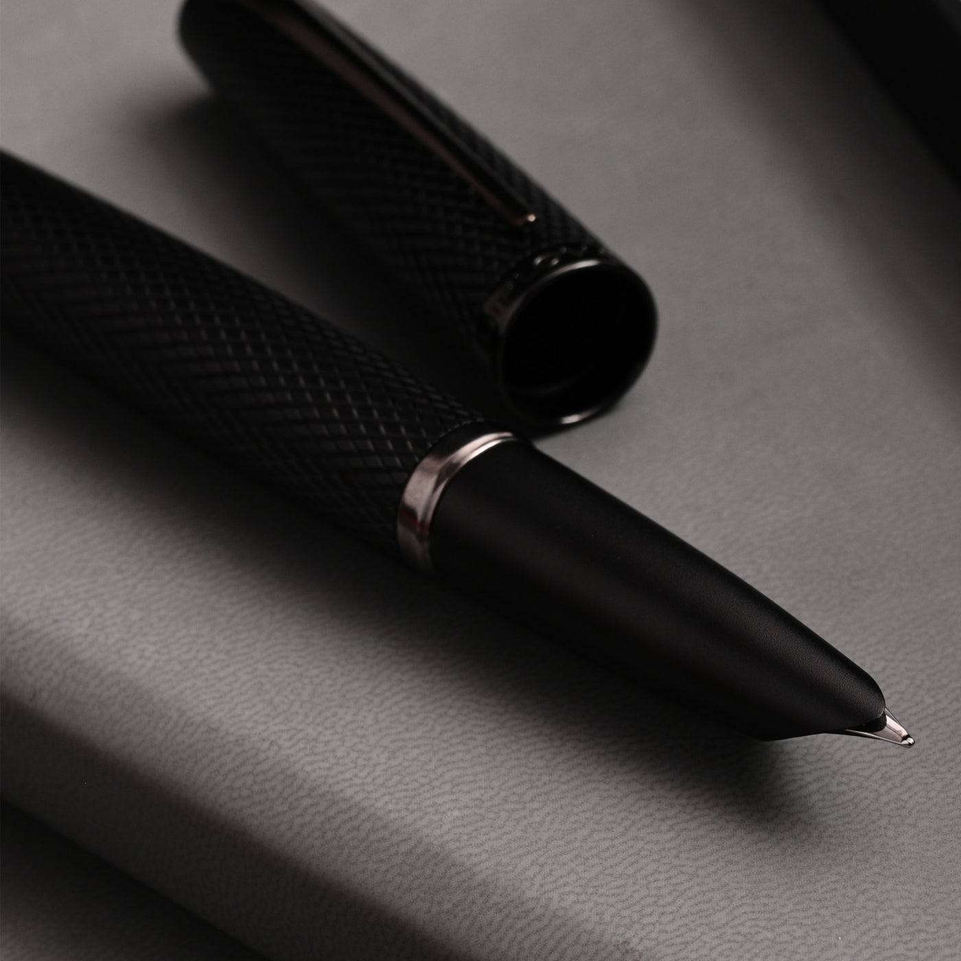 Diplomat Viper Fountain Pen - Black