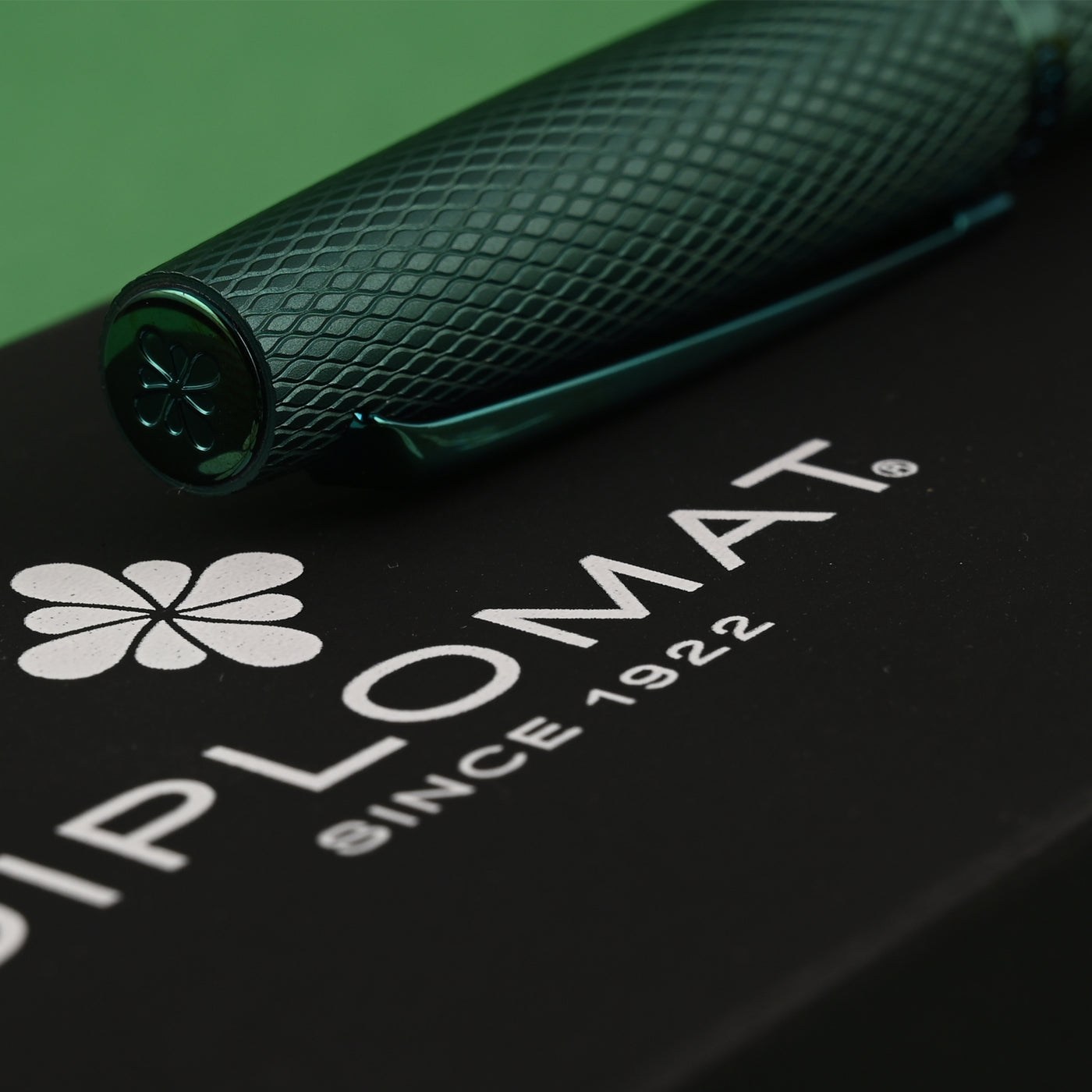 Shop Diplomat Viper Green Guilloche Fountain Pen | Diplomat Pen|Makoba