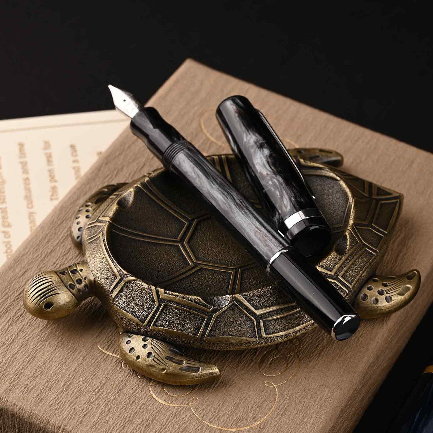Esterbrook Patience Tortoise Pen Stand - Brass 6