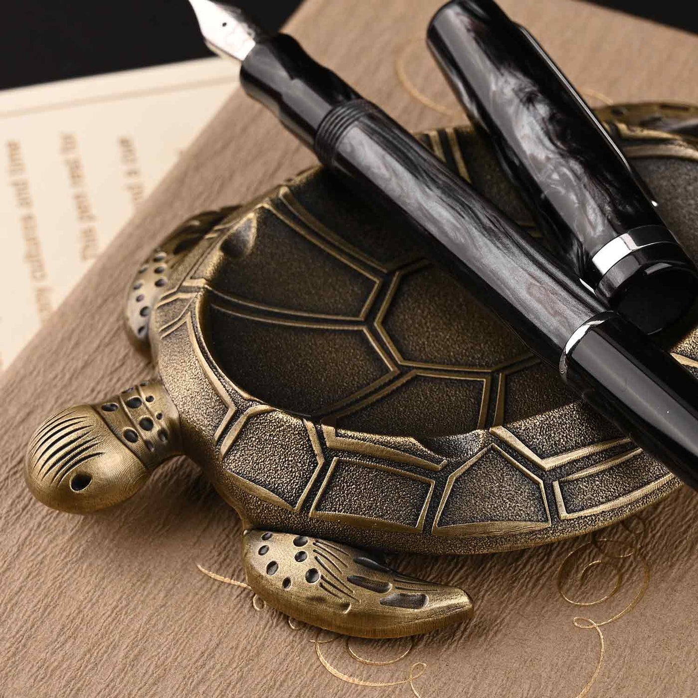 Esterbrook Patience Tortoise Pen Stand - Brass 7