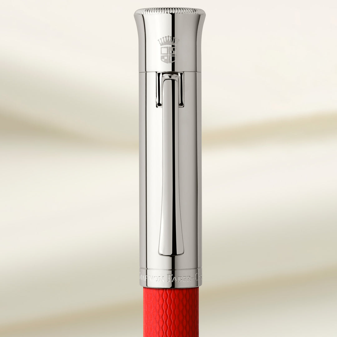 Graf Von Faber-Castell Füllfederhalter Guilloche – India Red, 18 Karat Goldfeder