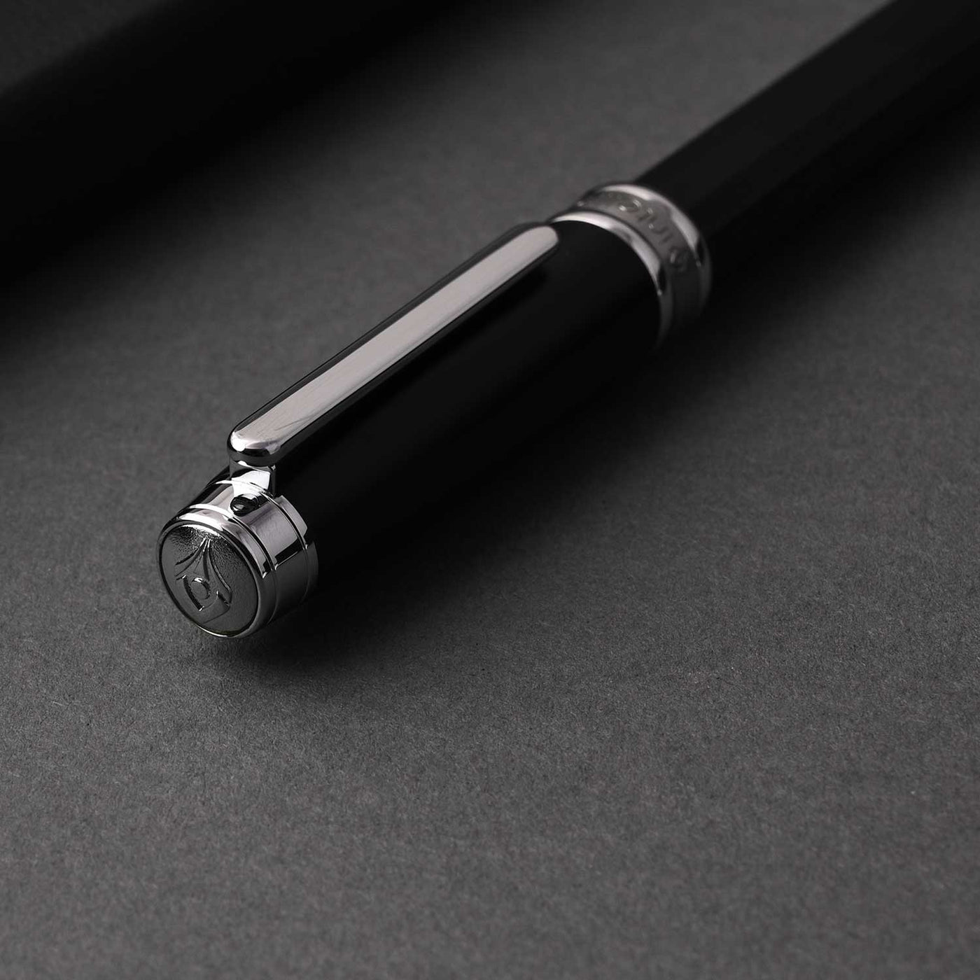 Intellio Mystique Fountain Pen - Matte Black CT 14