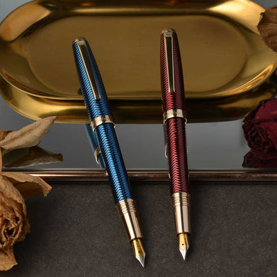 Laban Gloria Fountain Pen - Ruby Red 5