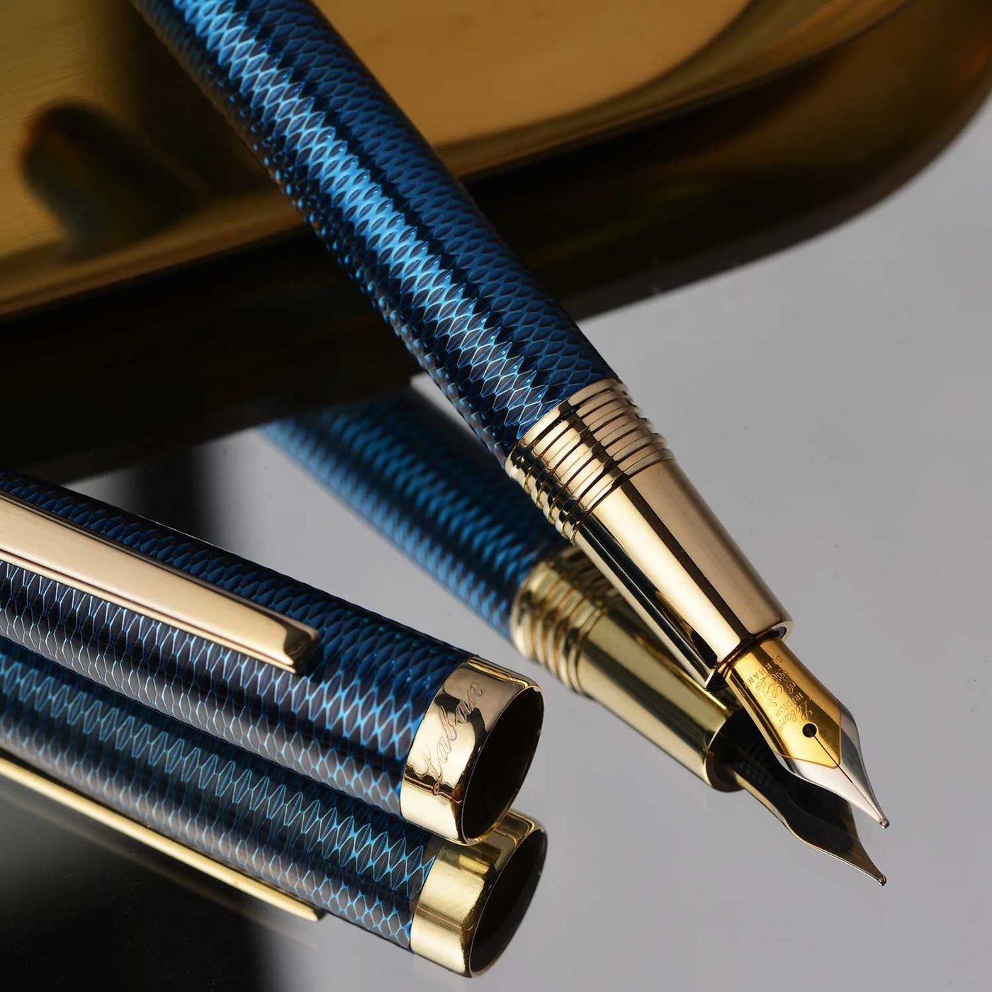 Laban Gloria Fountain Pen - Sapphire Blue 4