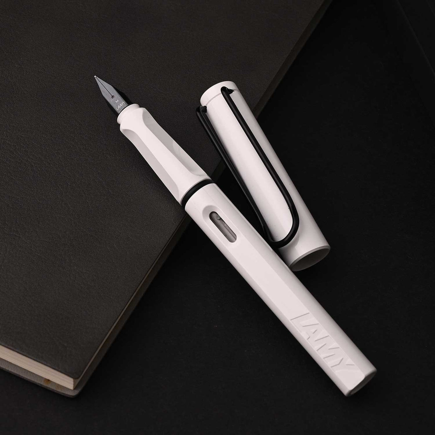 Lamy Safari Fountain Pen - White/Black (Special Edition) 8