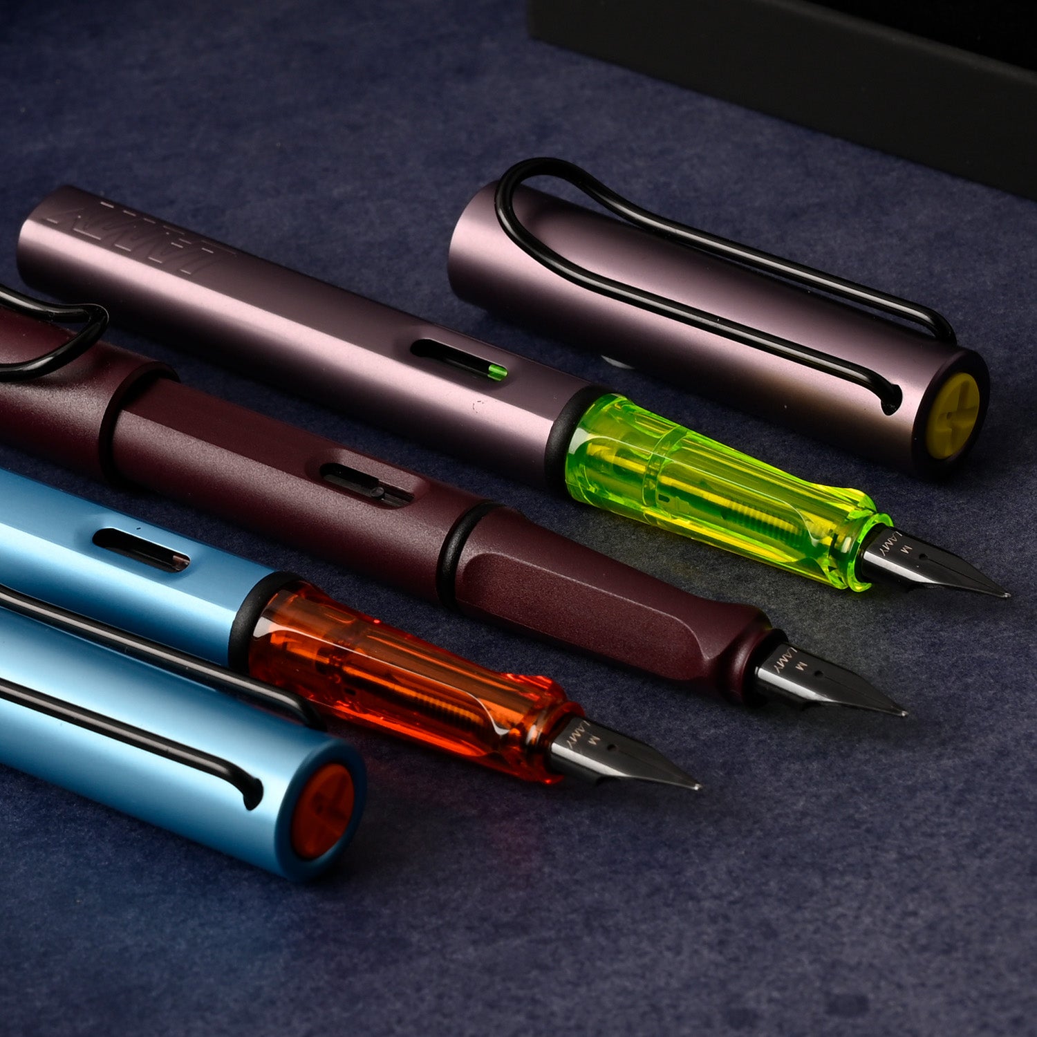 Buy Lamy Safari Scarlet Burgundy Fountain Pen | Lamy Safari Pens Online ...