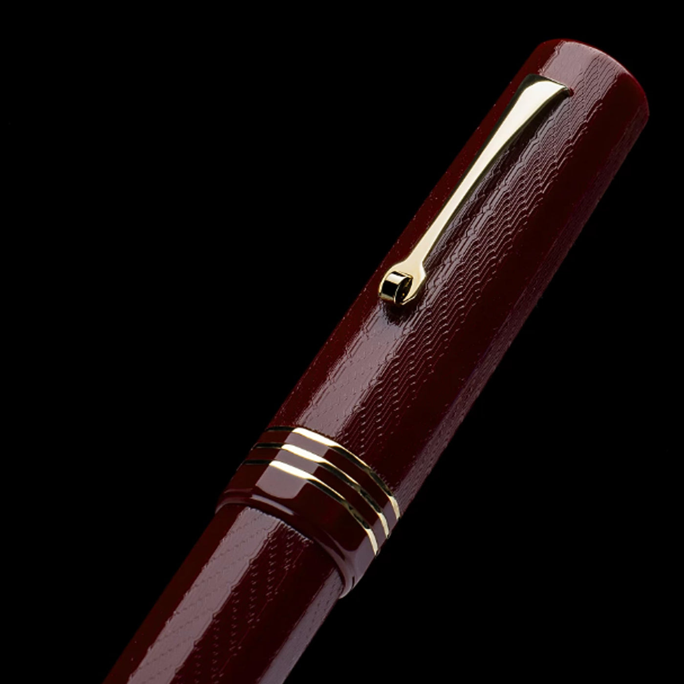 Leonardo Dodici Guilloche No. 6 Fountain Pen - Burgundy GT 13