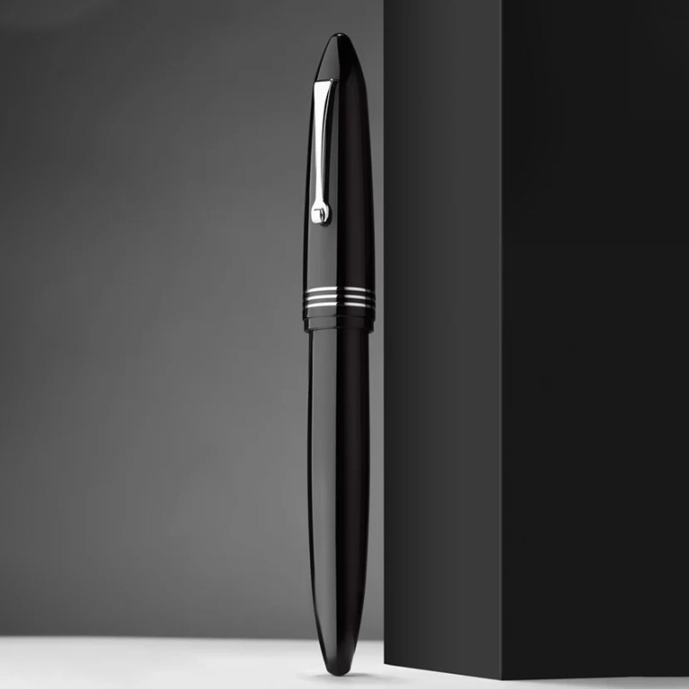 Leonardo Furore Notte Fountain Pen - Black CT