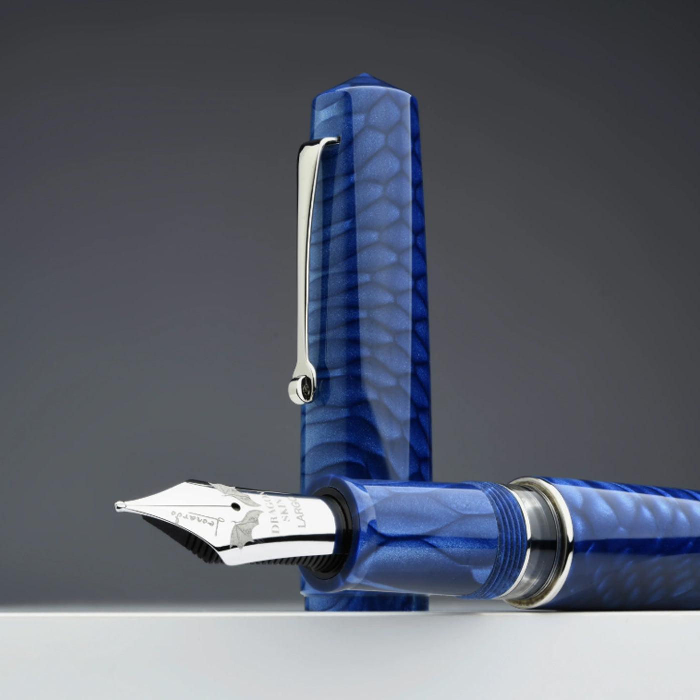Leonardo MZ Grande 2.0 Dragon Skin No.8 Steel Nib Fountain Pen - Blue CT