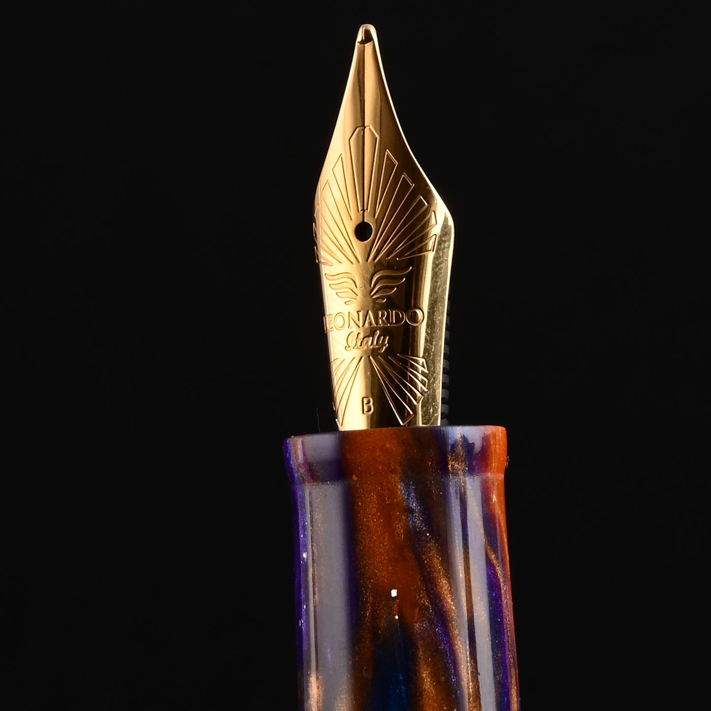 Leonardo MZ Grande 2.0 Galattica Fountain Pen - Universe GT (Limited Edition) 10