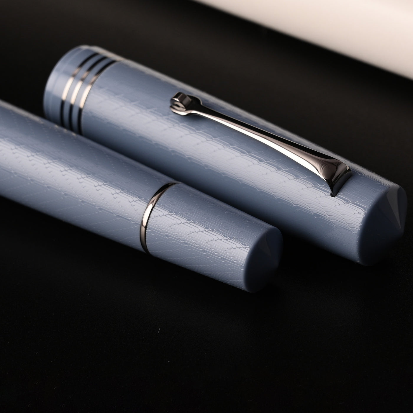 Leonardo MZ Grande 2.0 The Art of Guilloche Fountain Pen - Indigo RT 14