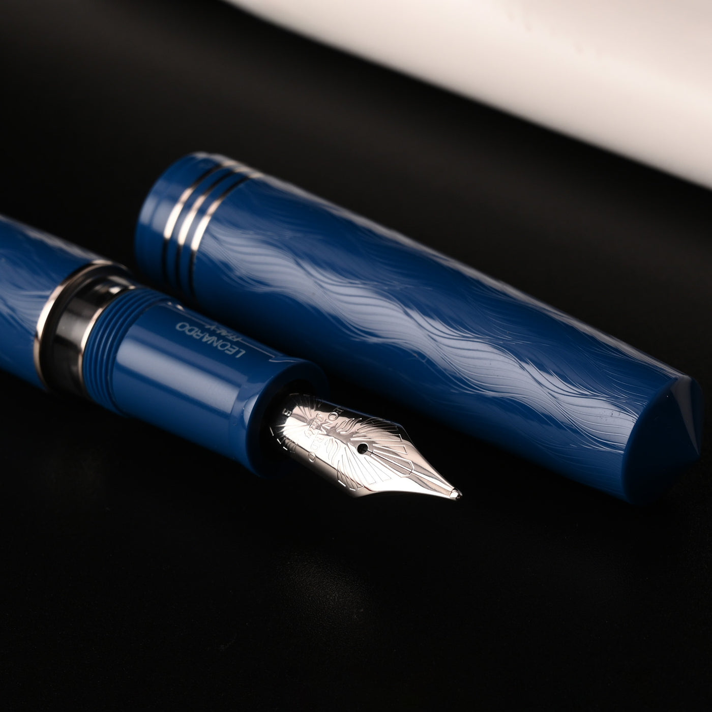 Leonardo MZ Grande 2.0 The Art of Guilloche Fountain Pen - Iris CT 11