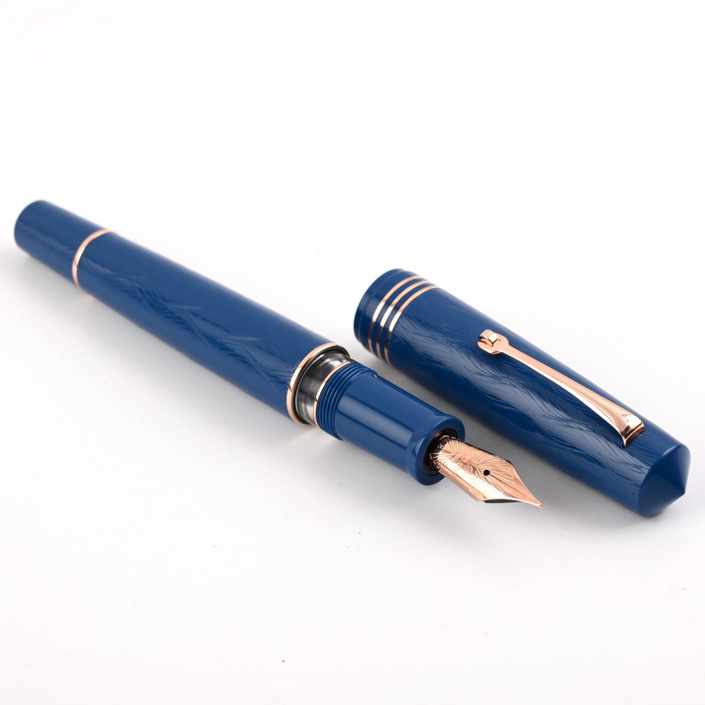 Leonardo MZ Grande 2.0 The Art of Guilloche Fountain Pen - Iris RGT 3