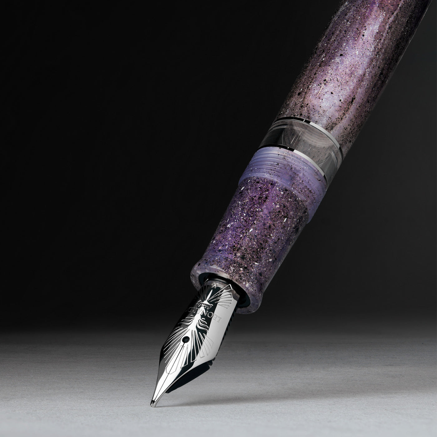 Leonardo Magico Fountain Pen - Amethyst CT 9