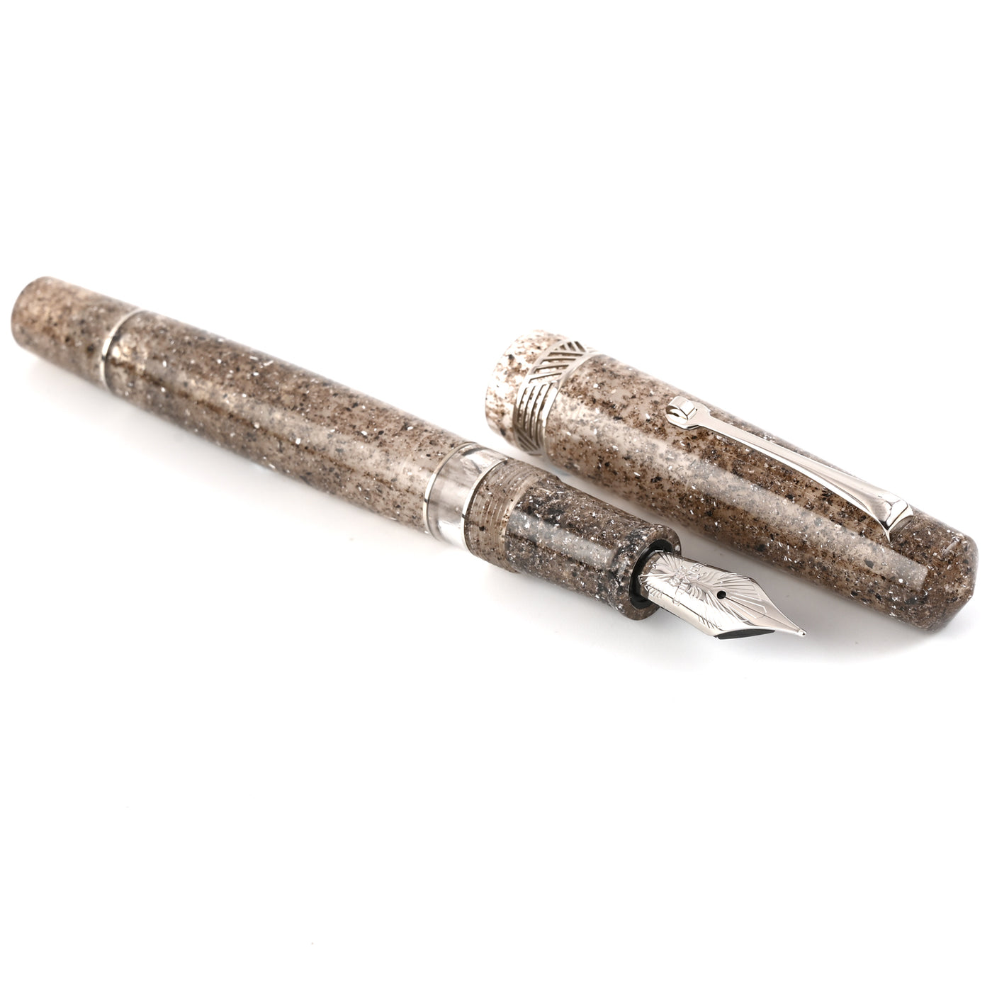 Leonardo Magico Fountain Pen - Sea Sand CT 3