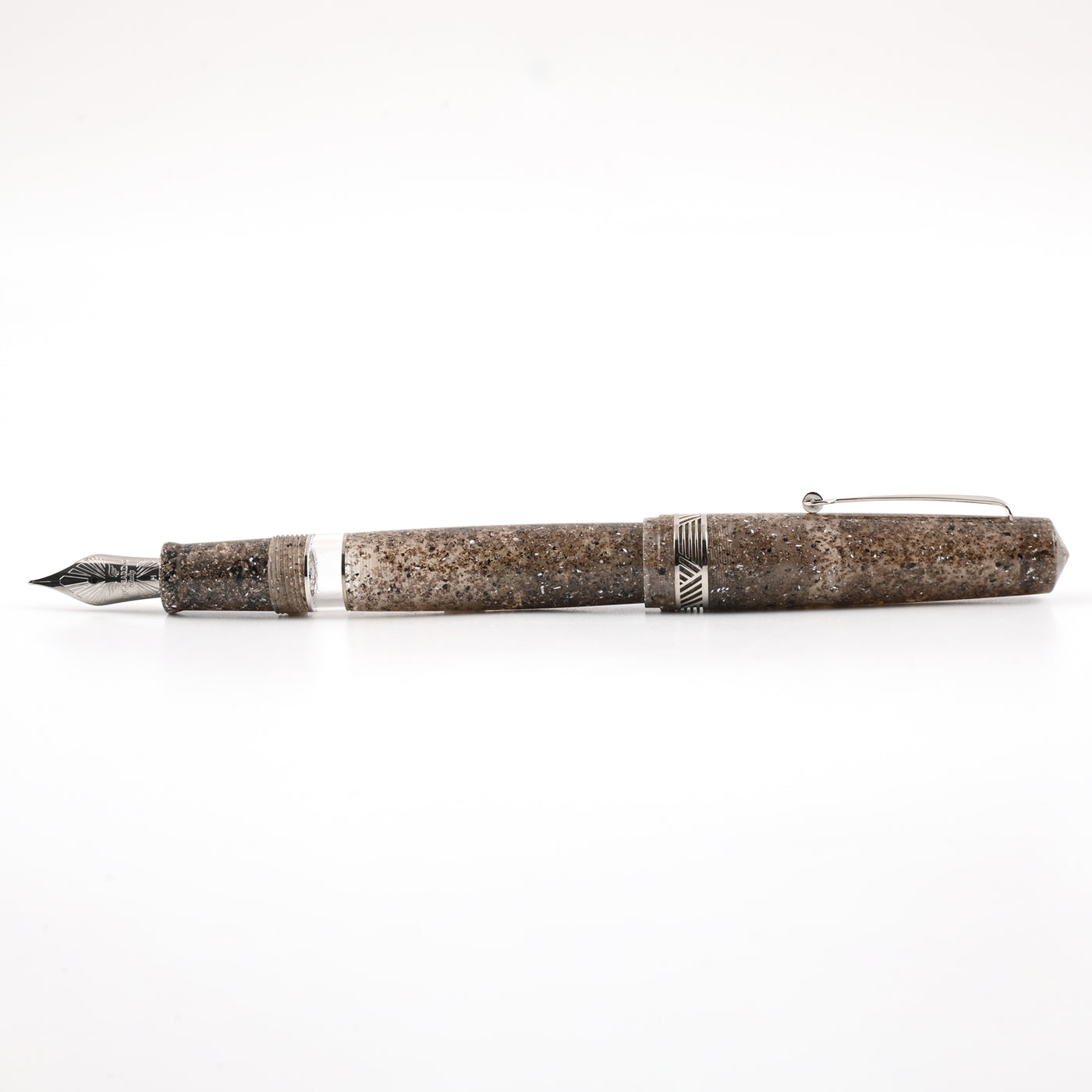 Leonardo Magico Fountain Pen - Sea Sand CT 6