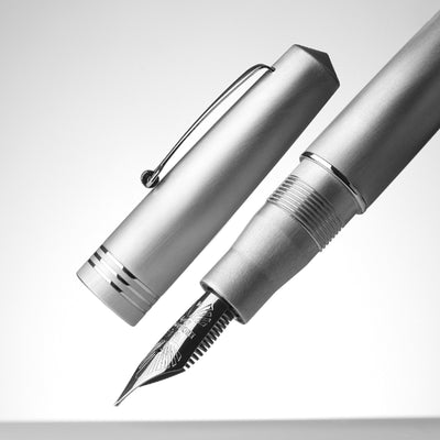 Leonardo Momento Zero Fountain Pen - Alumina CT (Limited Edition)