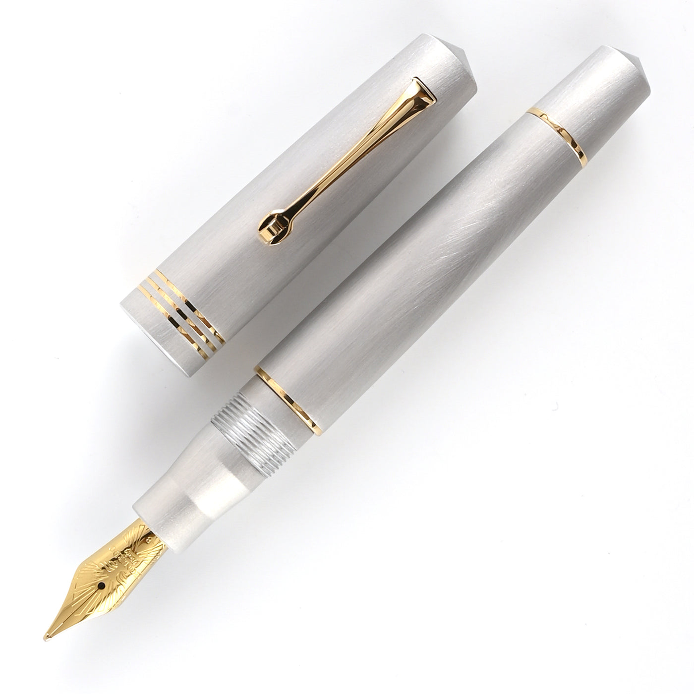 Leonardo Momento Zero Fountain Pen - Aluminia GT (Limited Edition) 2