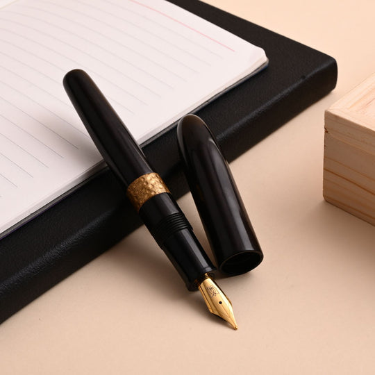 Lotus Shikhar Pyramid Fountain Pen - Black