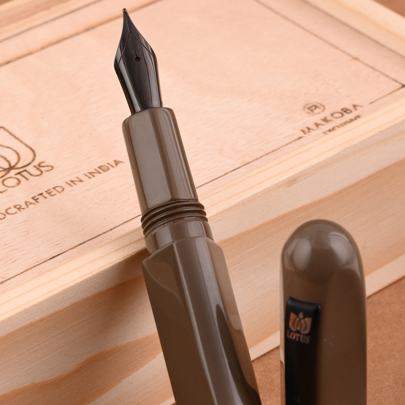 Lotus Trikone Fountain Pen - Beige BT 8