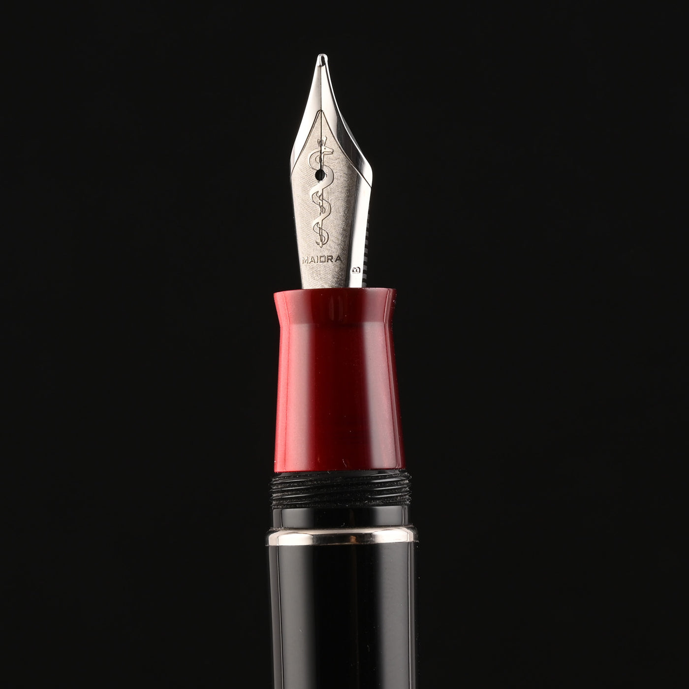 Maiora Hippocratica Fountain Pen - Black & Red