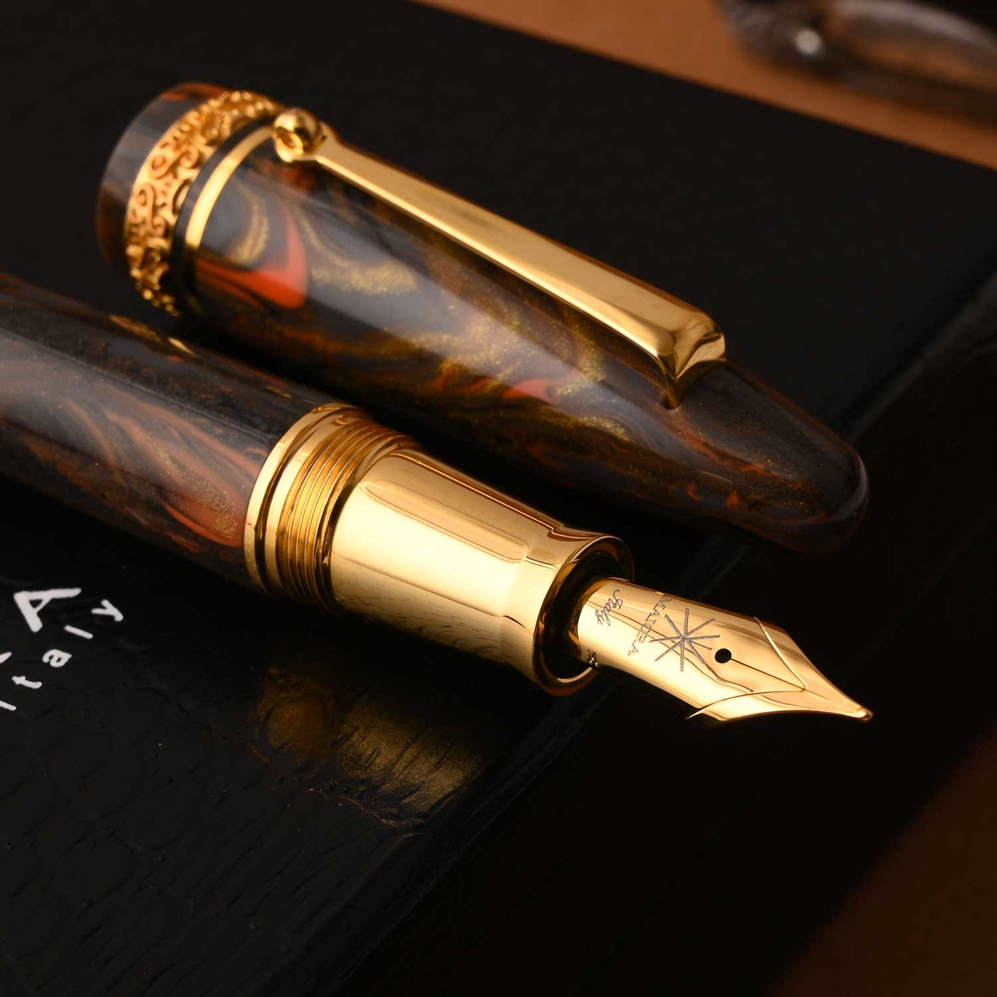 Maiora Ultra Ogiva Golden Age Fountain Pen - Earth GT 8
