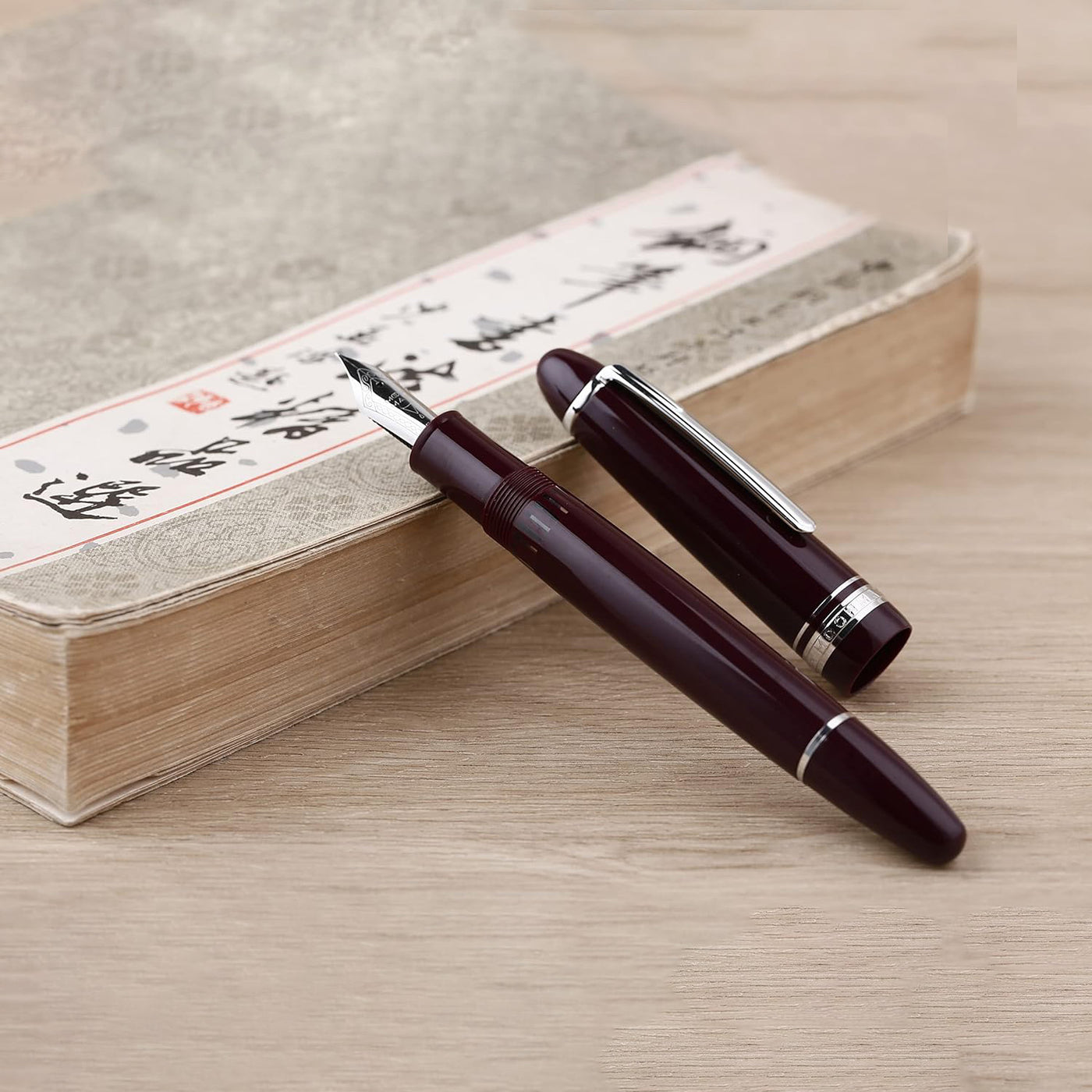 Majohn P136 Fountain Pen - Deep Burgundy CT 3