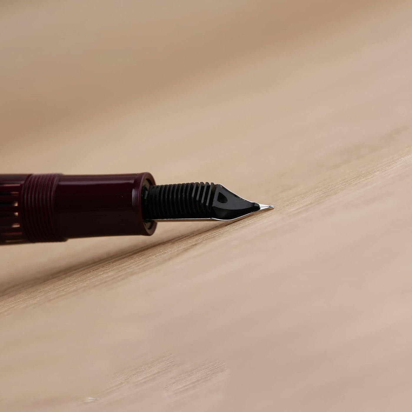 Majohn P136 Fountain Pen - Deep Burgundy CT 6