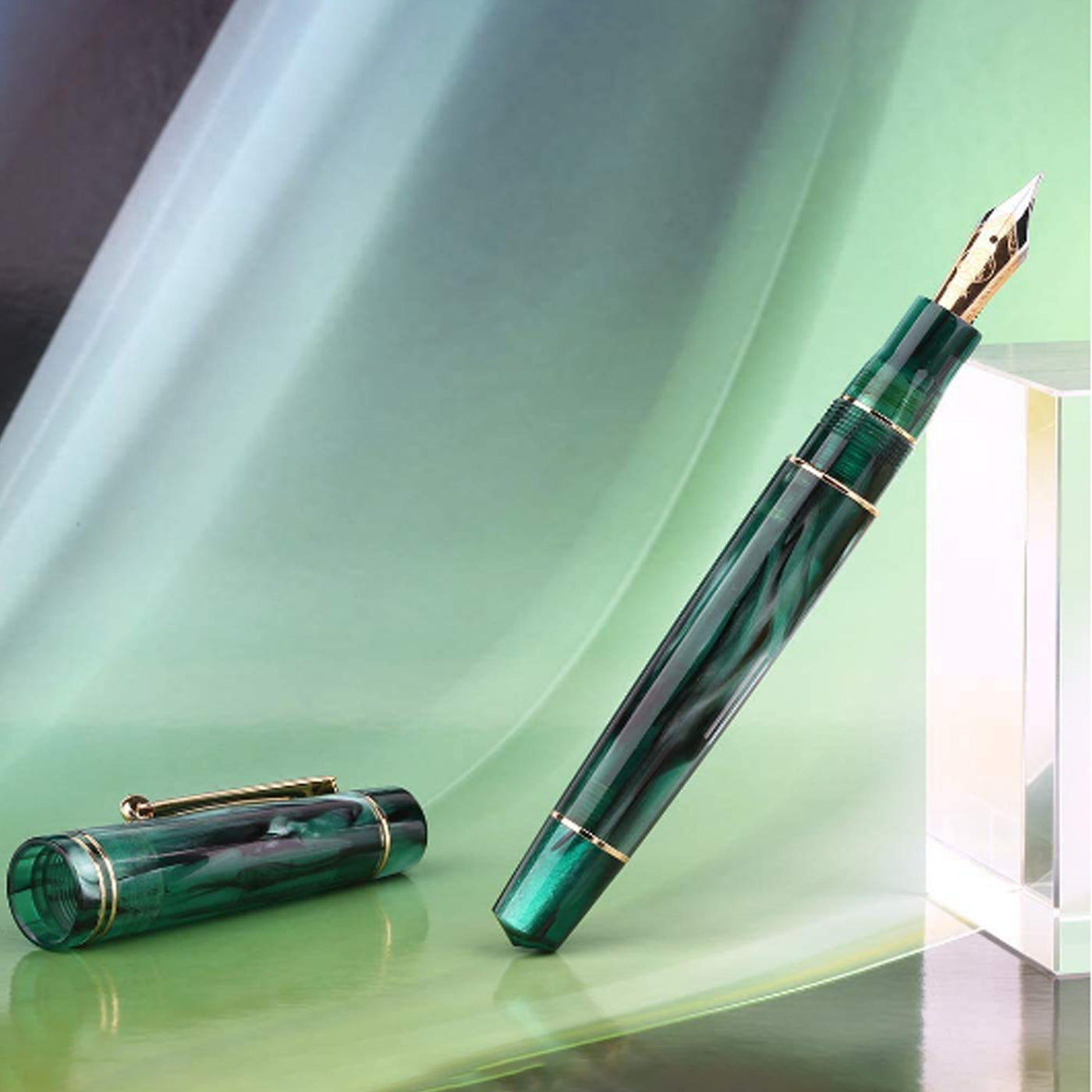 Majohn (Moonman) M800 Fountain Pen - Green GT 6