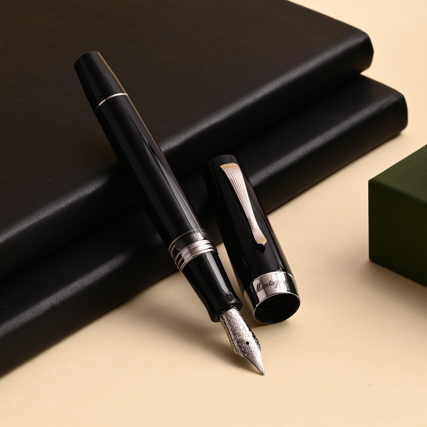 Montegrappa Elmo 02 Plus Fountain Pen - Night