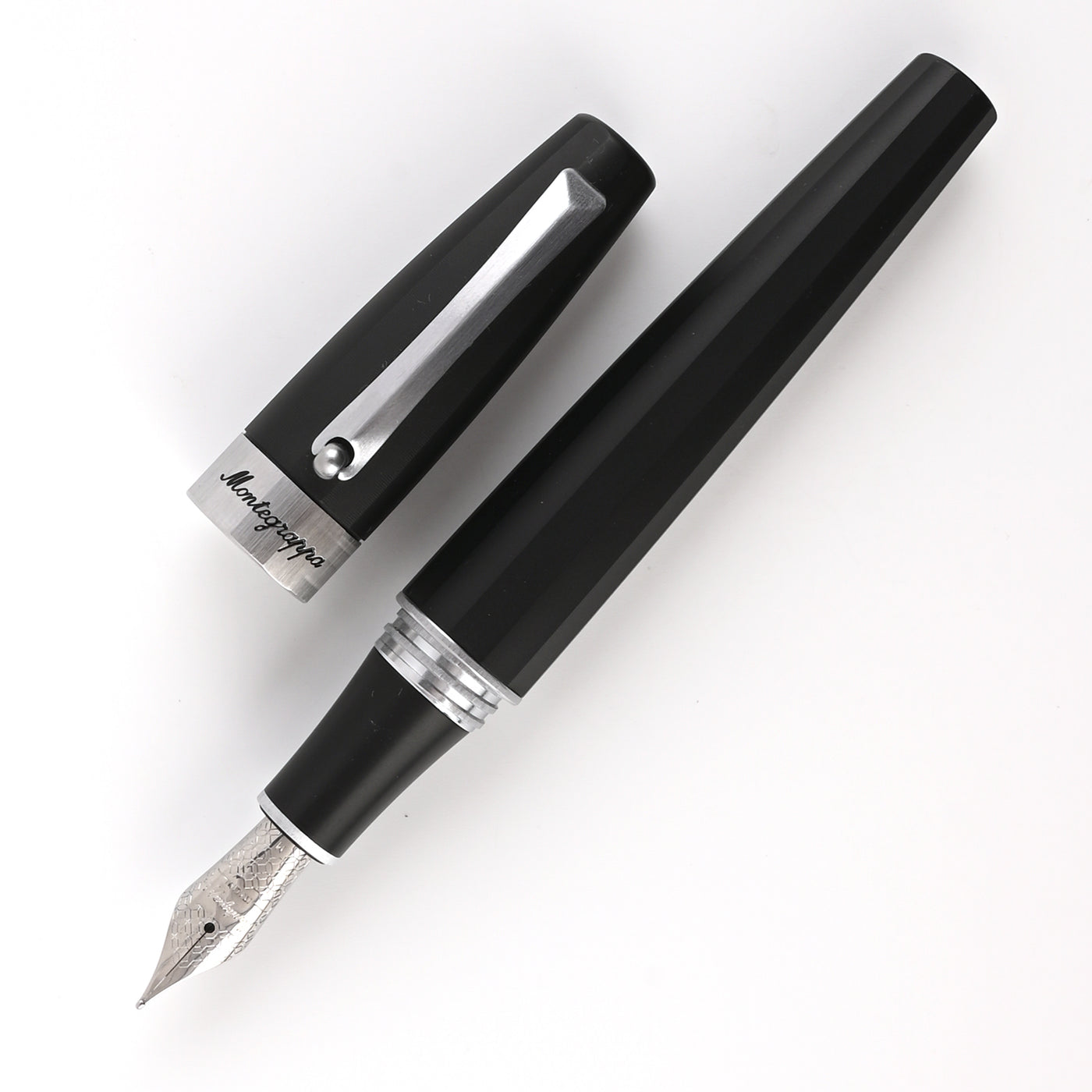 Montegrappa Magnifica Fountain Pen - Matte Black CT