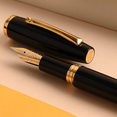 Montegrappa Manager Fountain Pen - Black GT 10