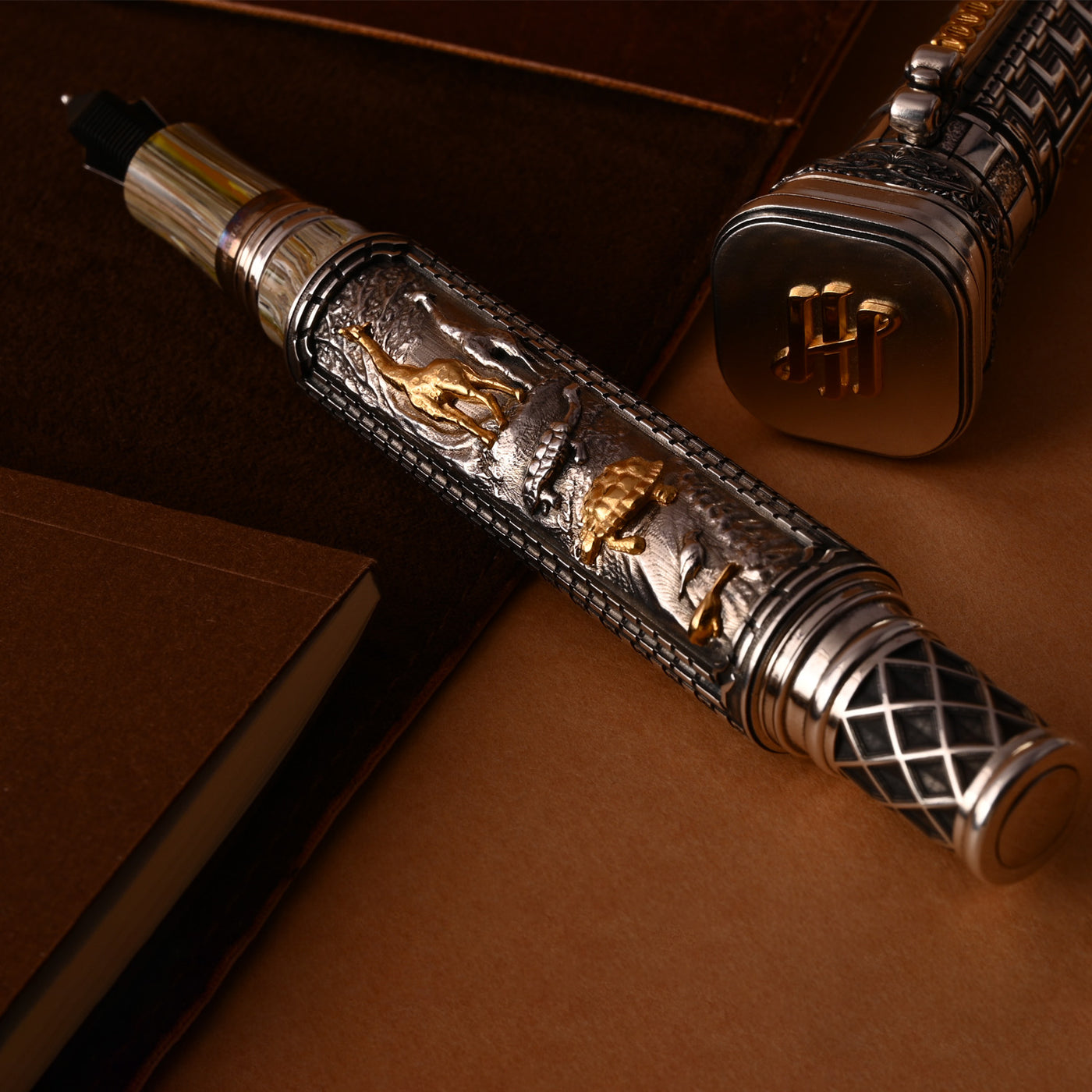 Montegrappa Theory of Evolution Fountain Pen - Avanguardia (Limited Edition) 15