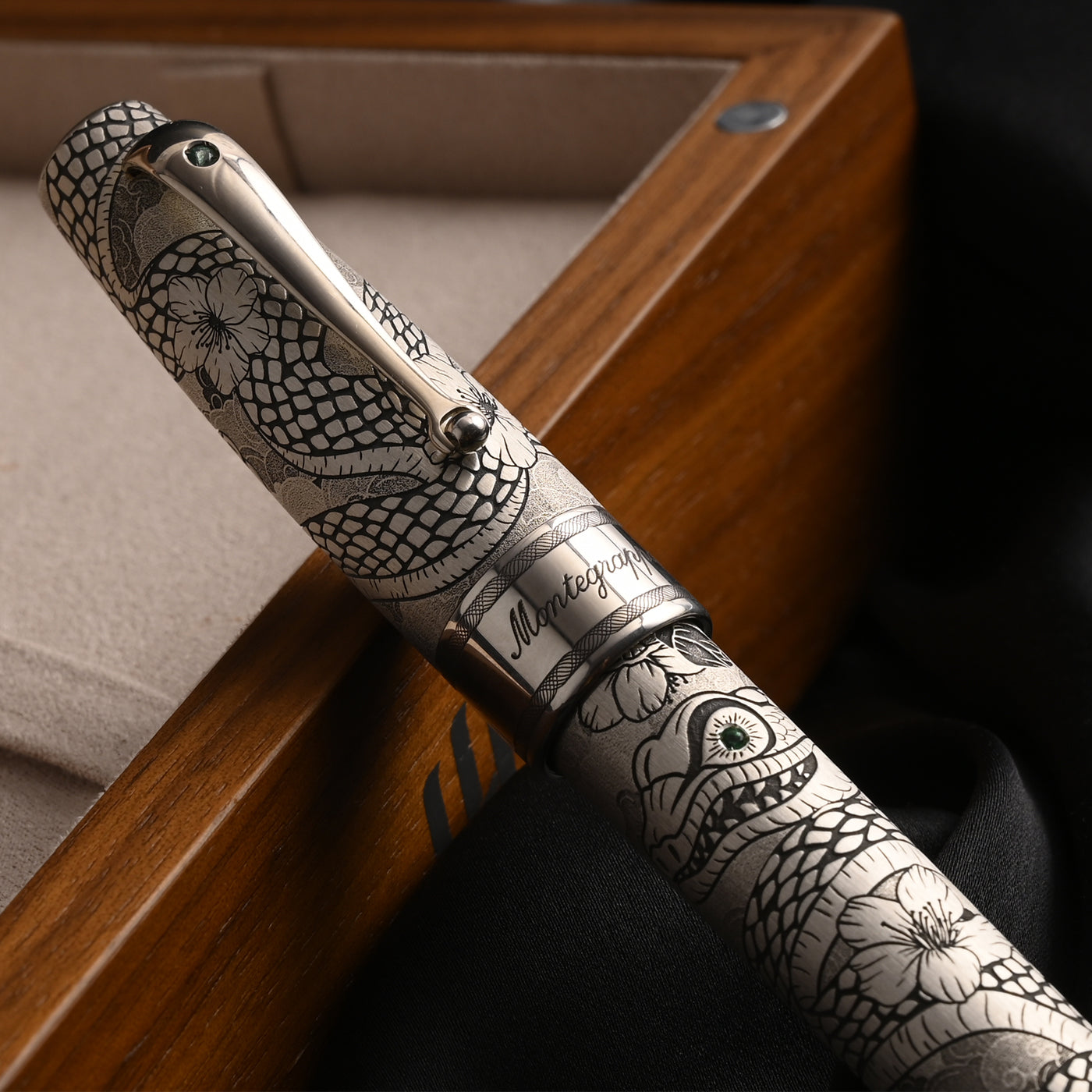 Montegrappa Year of the Snake Limited Edition Fountain Pen 17