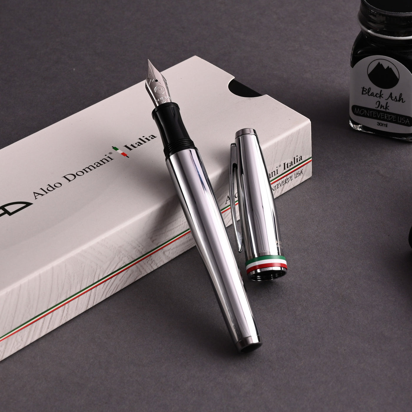 Monteverde Aldo Domani Italia Fountain Pen - Mirror Chrome CT 7