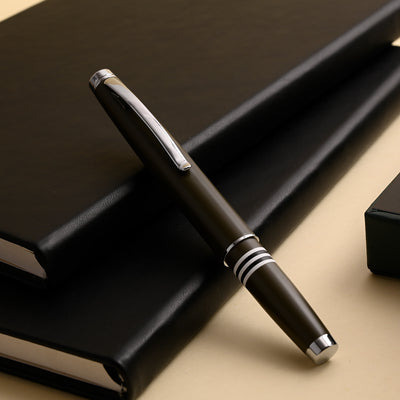 Monteverde Dakota Fountain Pen - Military Green CT 13