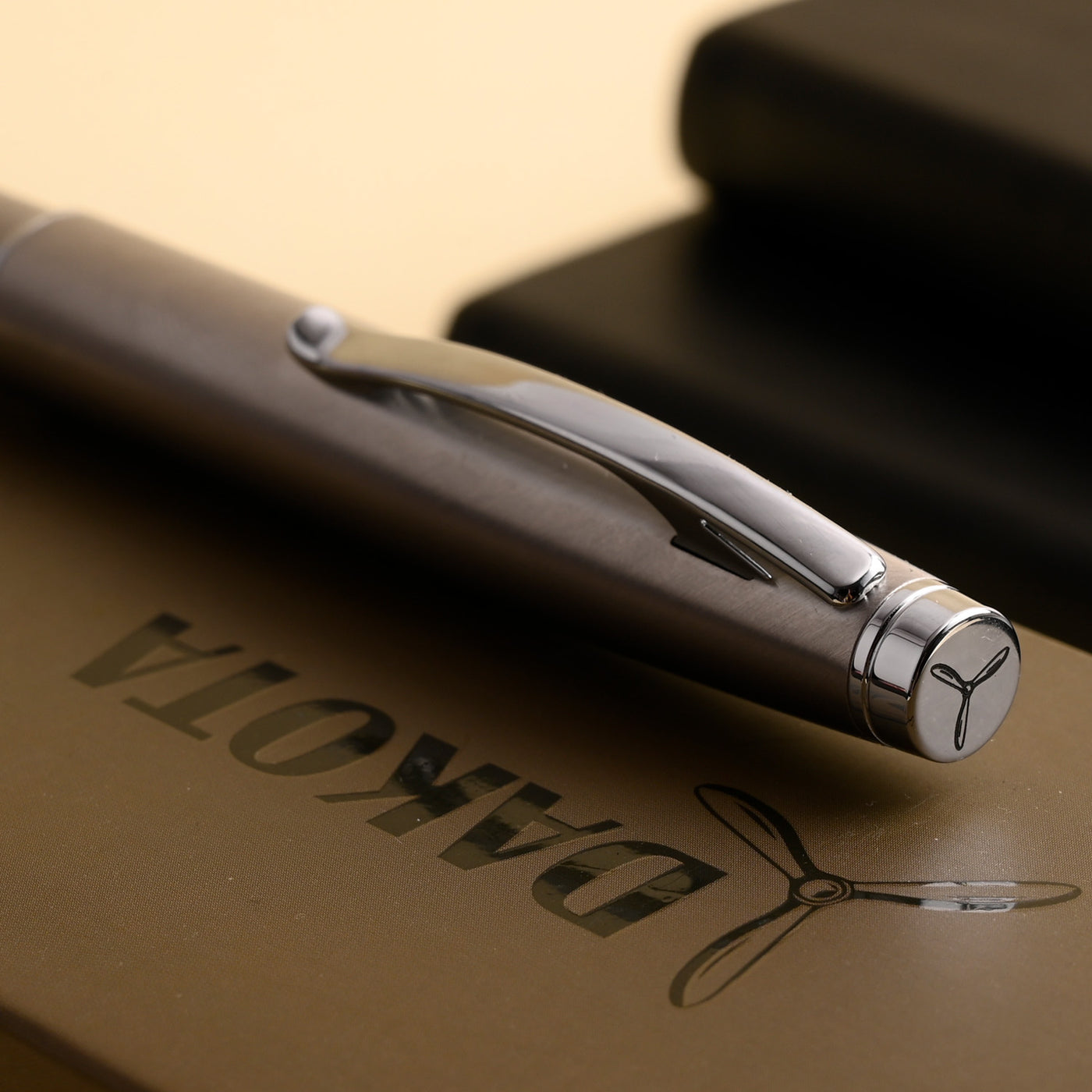 Monteverde Dakota Fountain Pen - Stainless Steel CT
