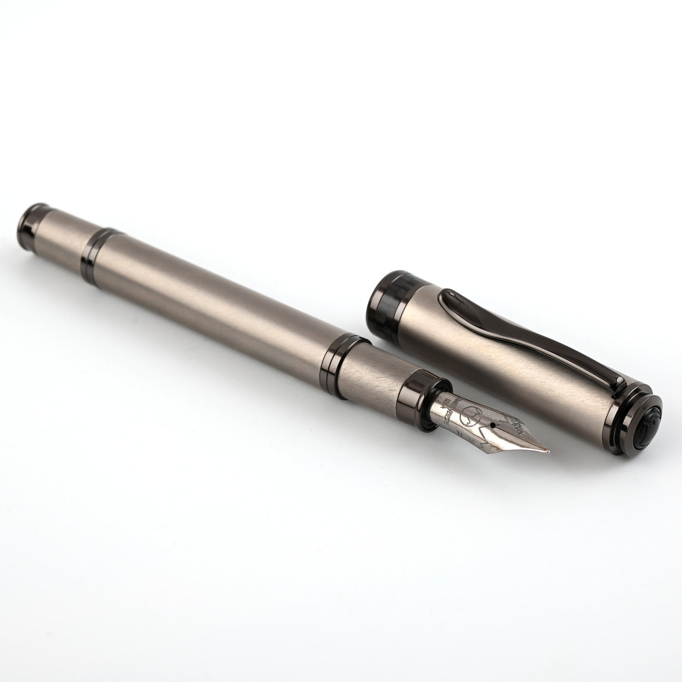 Monteverde Innova Ti Fountain Pen - Titanium PVD
