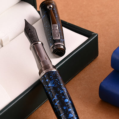 Monteverde Invincia Vega Fountain Pen - Starlight Blue 8