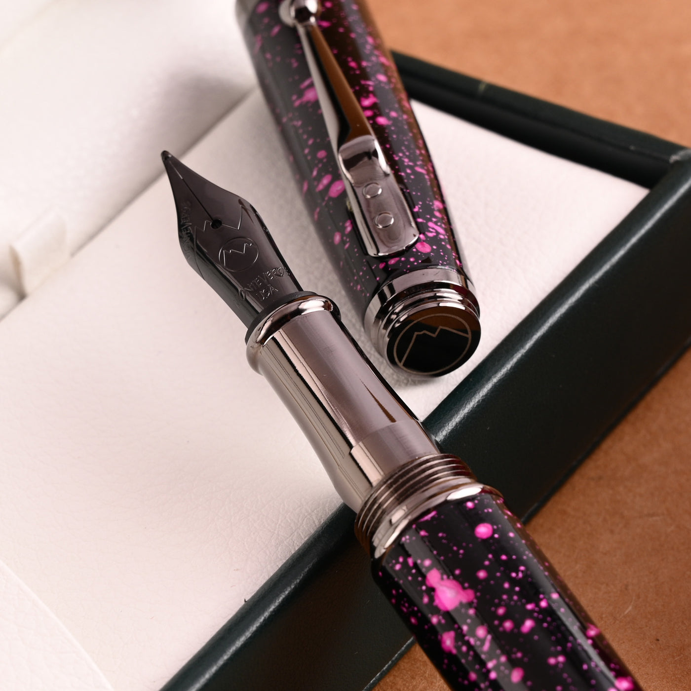 Monteverde Invincia Vega Fountain Pen - Starlight Purple 8