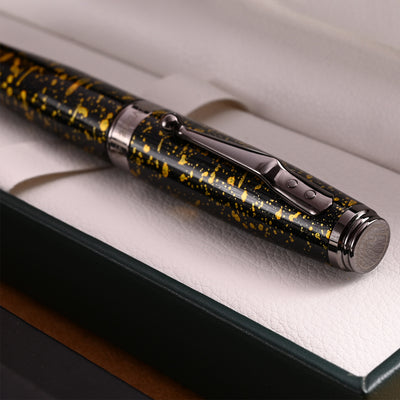 Monteverde Invincia Vega Fountain Pen - Starlight Yellow 11