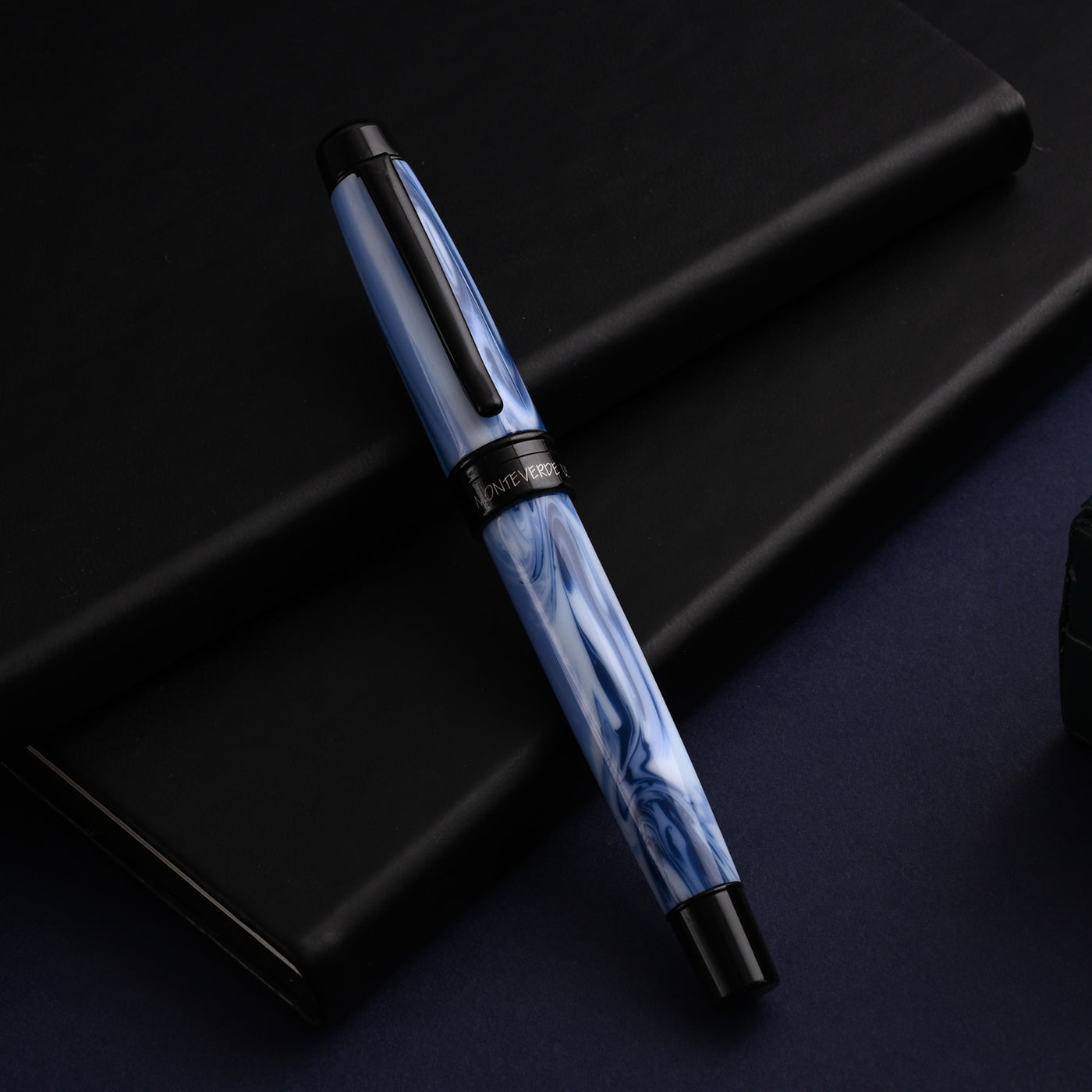 Monteverde Prima Fountain Pen - Blue Swirl BT 15