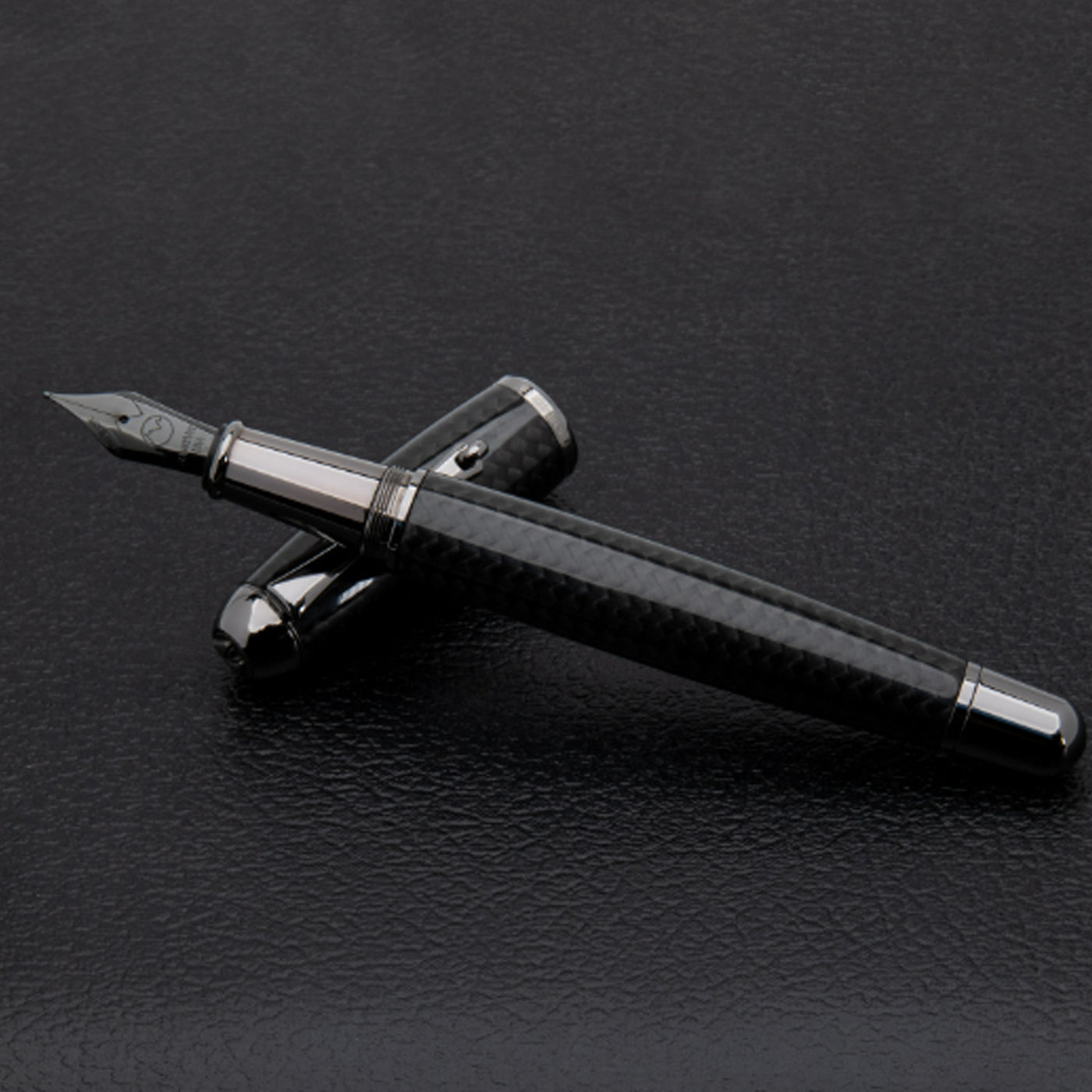 Monteverde Super Mega Carbon Fibre Fountain Pen - Black RT 3