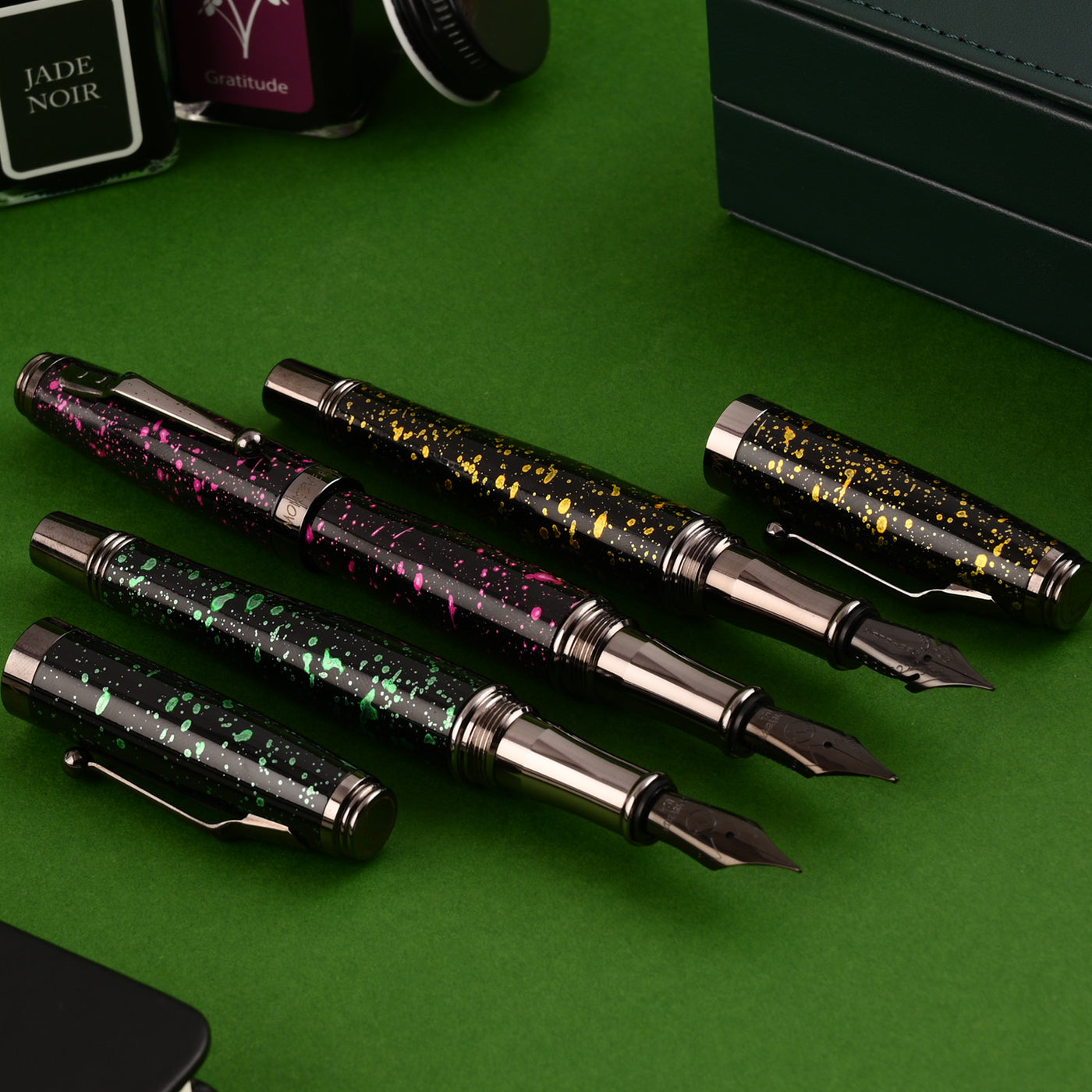 Monteverde Invincia Vega Fountain Pen - Starlight Yellow 17