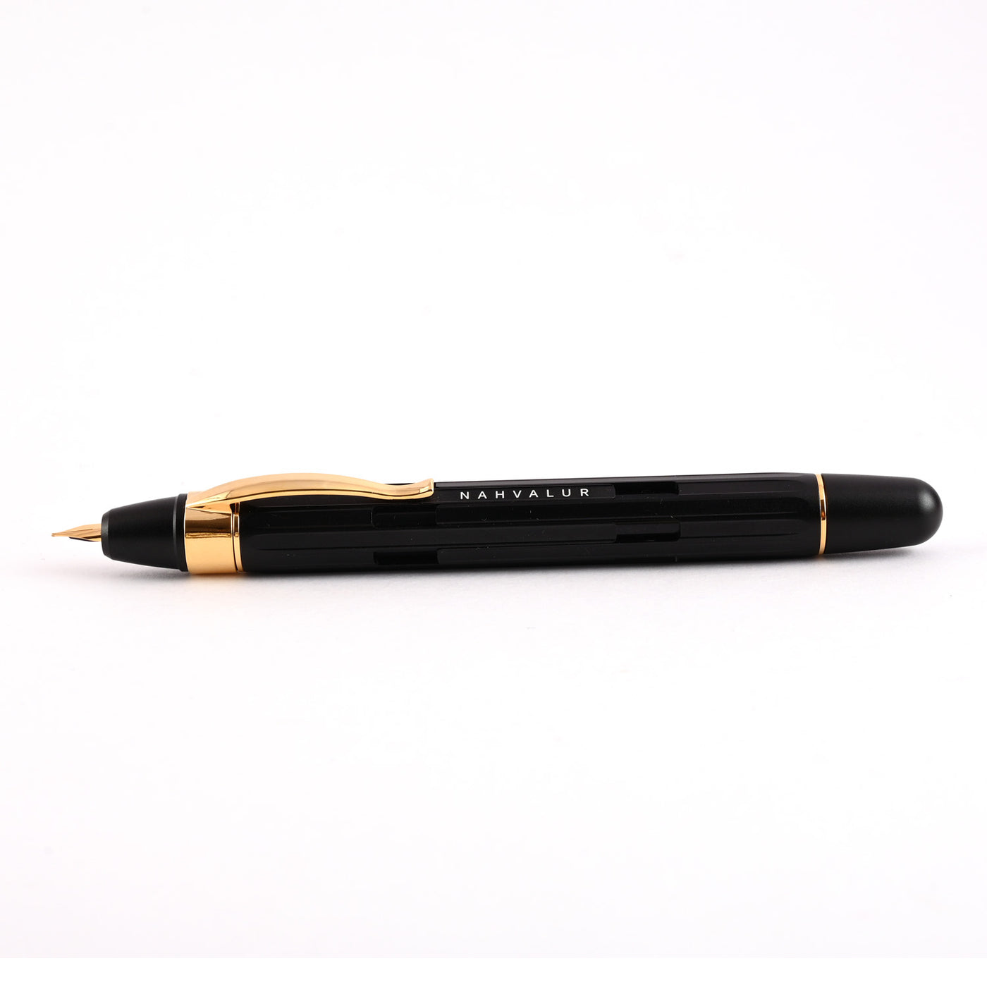 Nahvalur Eclipse Black Gold Fountain Pen 2