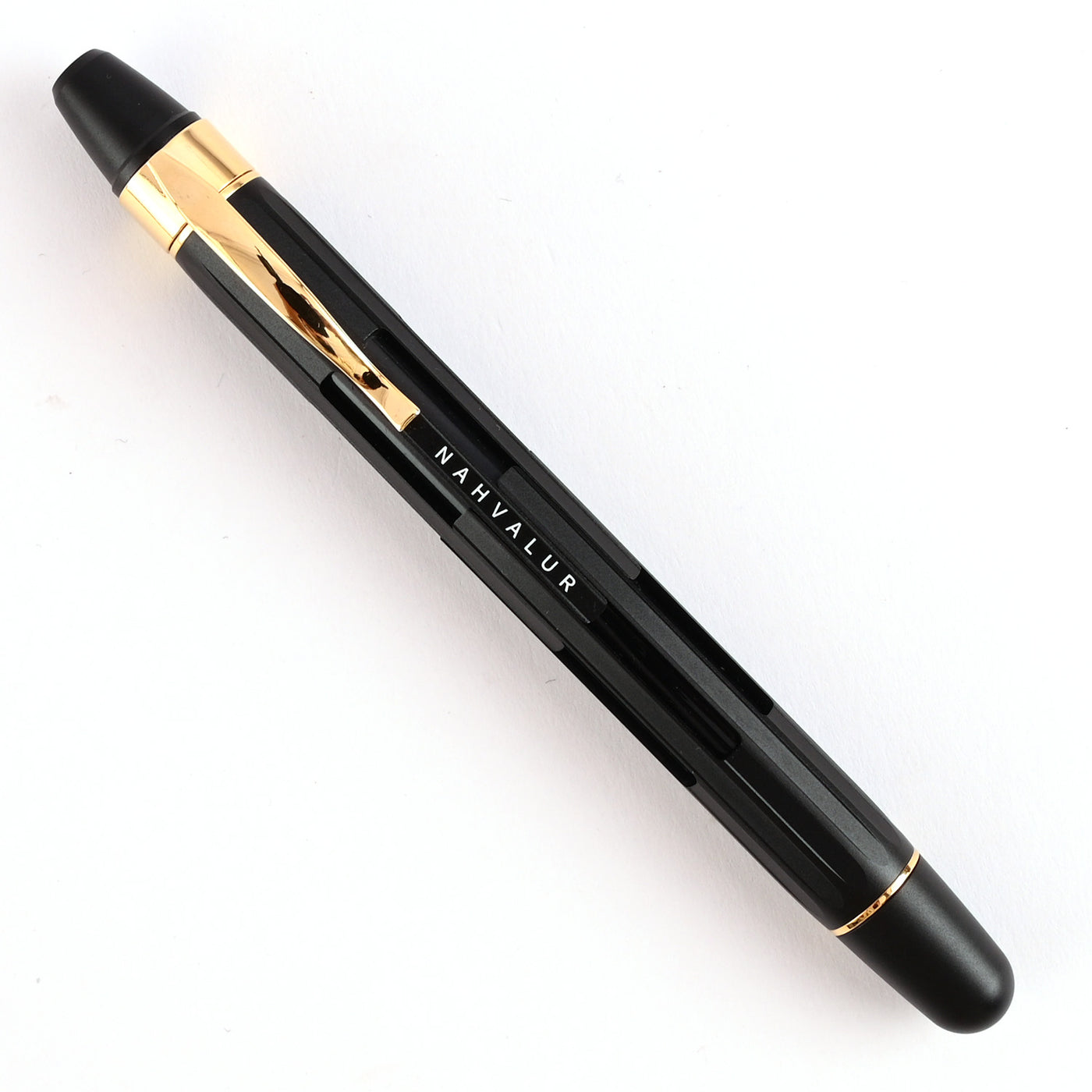 Nahvalur Eclipse Black Gold Fountain Pen 4