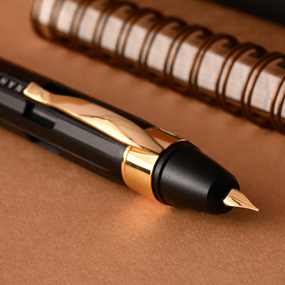 Nahvalur Eclipse Black Gold Fountain Pen 7